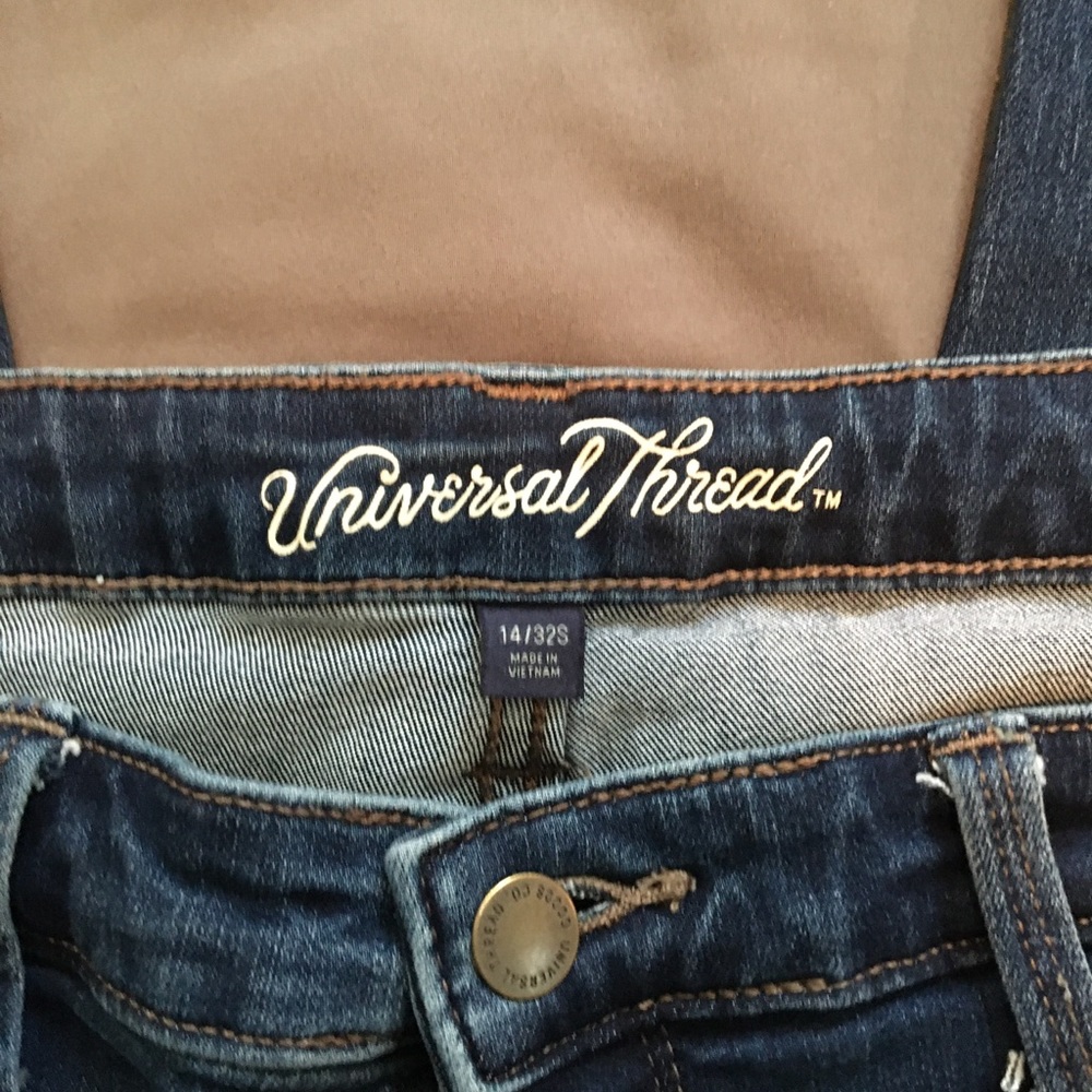 Mid Rise Jeggings - Picture 3 of 4